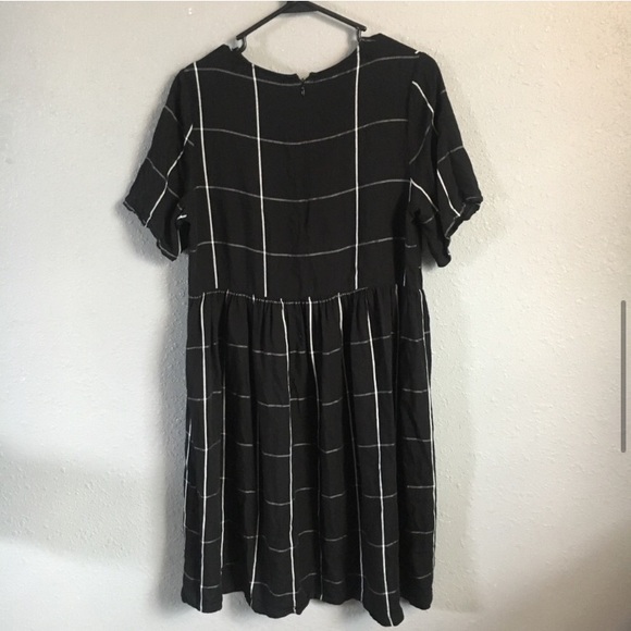 Black Grid Piper & Scoot Dress - Picture 3 of 7